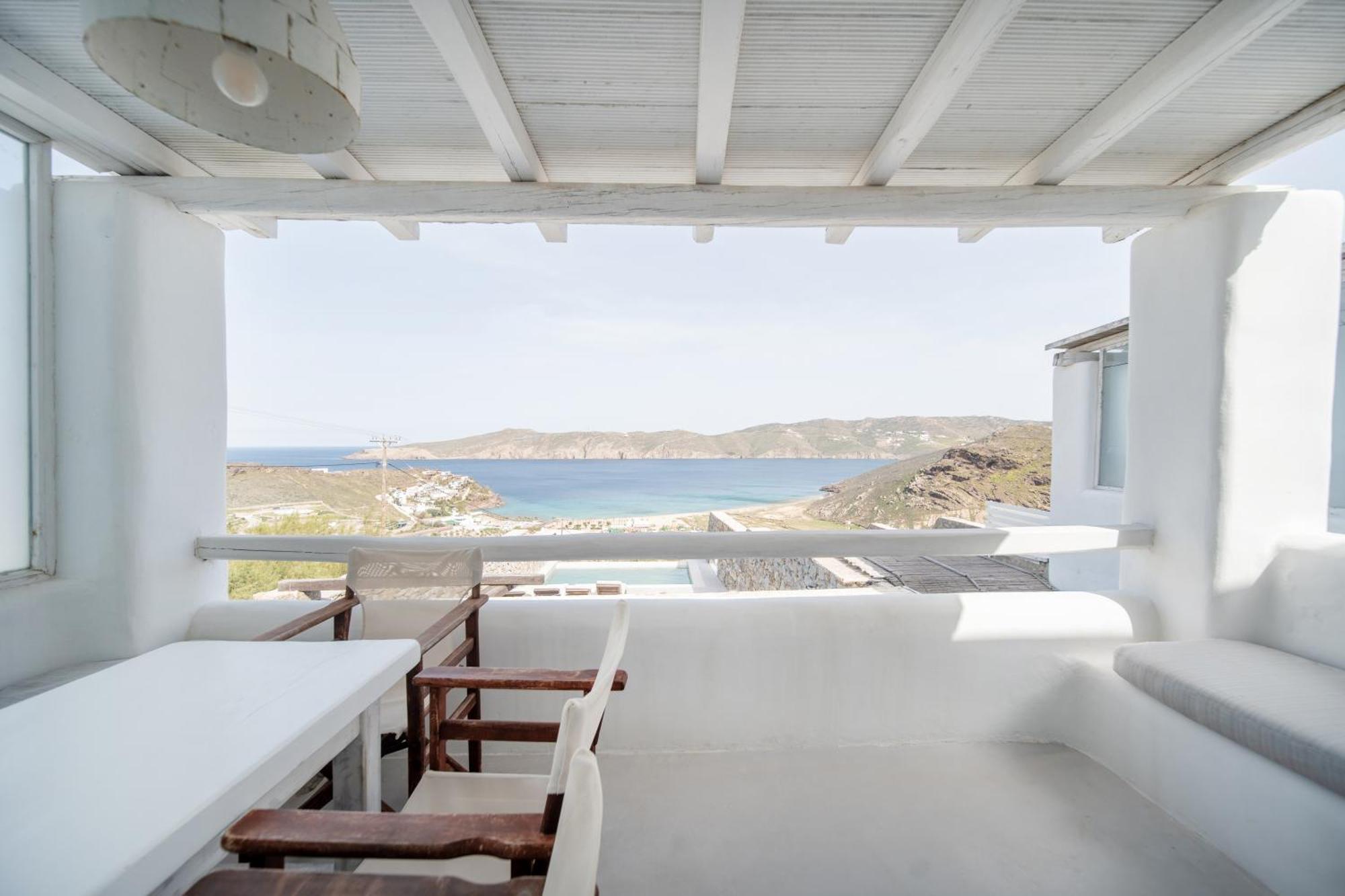 Villa Anasa Private Pool&jacuzzi 8pax At Panormos *